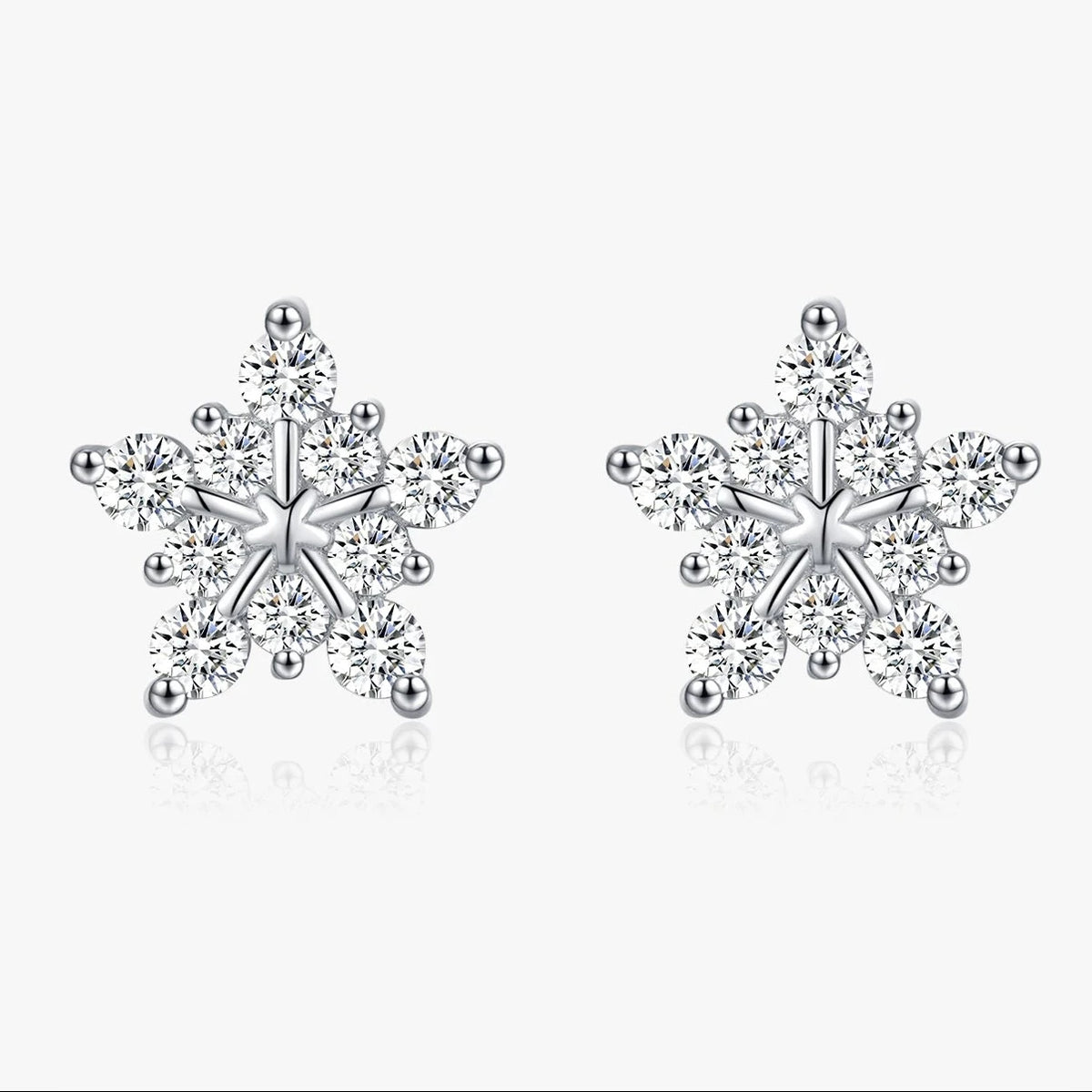 Boucles d’oreilles puces MODIAN en argent 925 et moissanite D – Motif flocon de neige