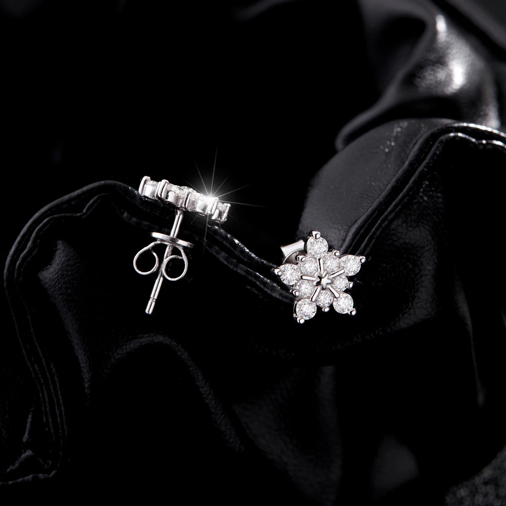 Boucles d’oreilles puces MODIAN en argent 925 et moissanite D – Motif flocon de neige