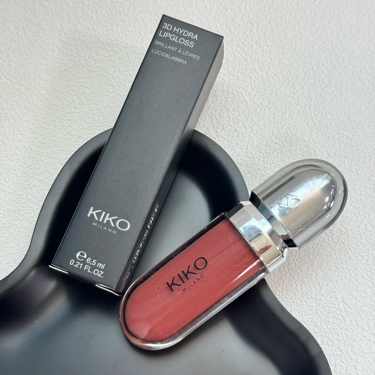 KIKO - Gloss à lèvres liquide 3D effet miroir, nacré et scintillant, hydratant, waterproof, repulpant, brillant et longue tenue sans transfert.