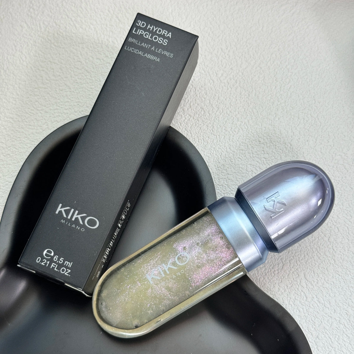 KIKO - Gloss à lèvres liquide 3D effet miroir, nacré et scintillant, hydratant, waterproof, repulpant, brillant et longue tenue sans transfert.