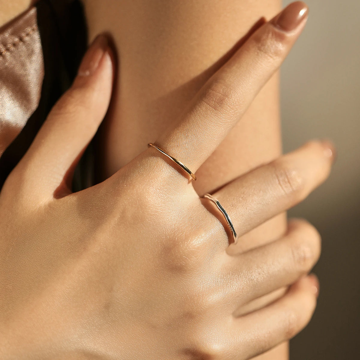 Bague MODIAN en argent 925 -  Bague torsadée géométrique dorée pour femme
