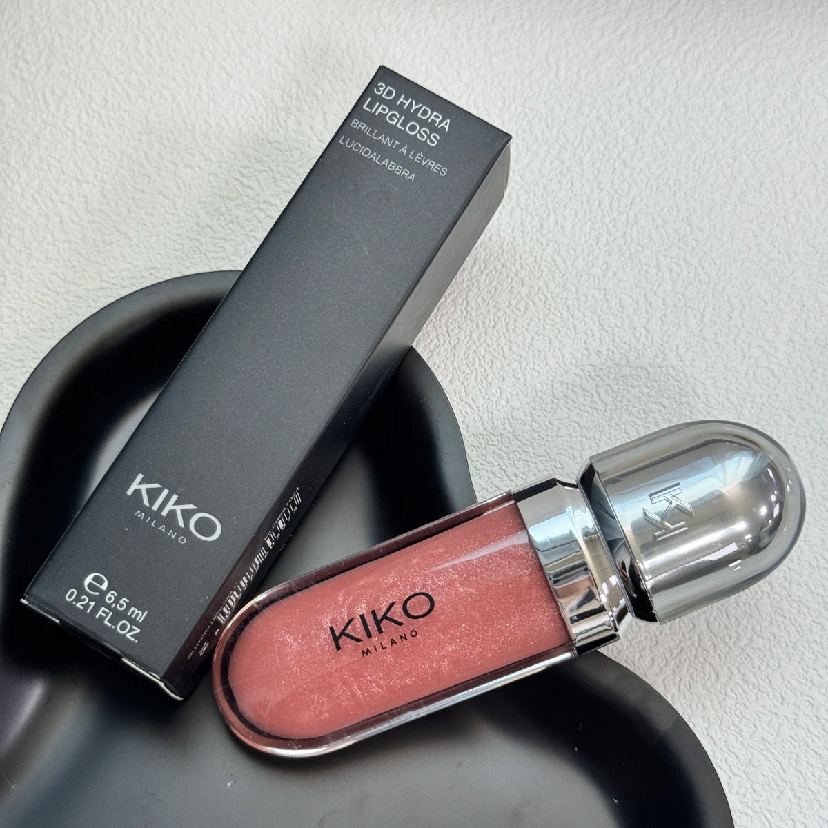 KIKO - Gloss à lèvres liquide 3D effet miroir, nacré et scintillant, hydratant, waterproof, repulpant, brillant et longue tenue sans transfert.