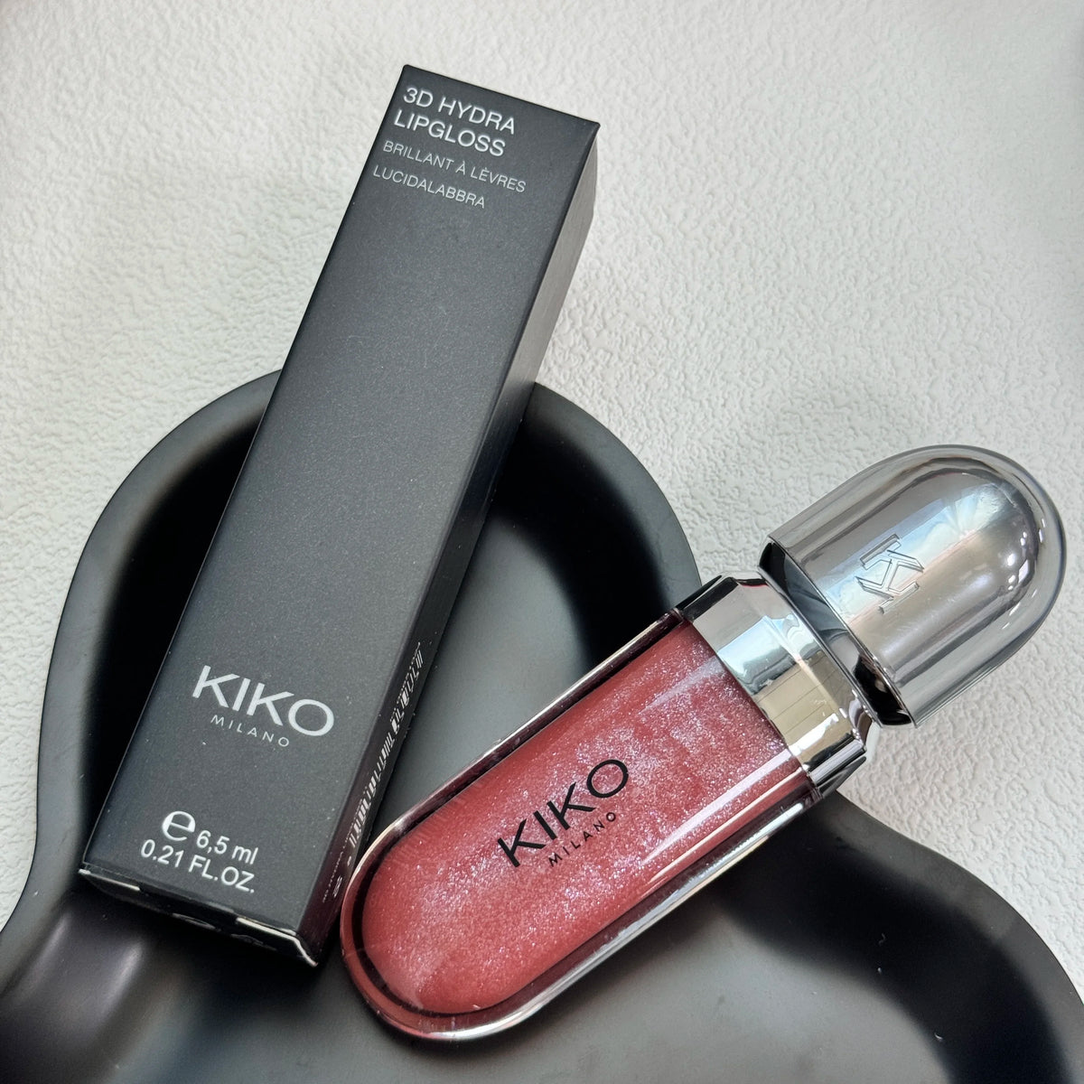 KIKO - Gloss à lèvres liquide 3D effet miroir, nacré et scintillant, hydratant, waterproof, repulpant, brillant et longue tenue sans transfert.