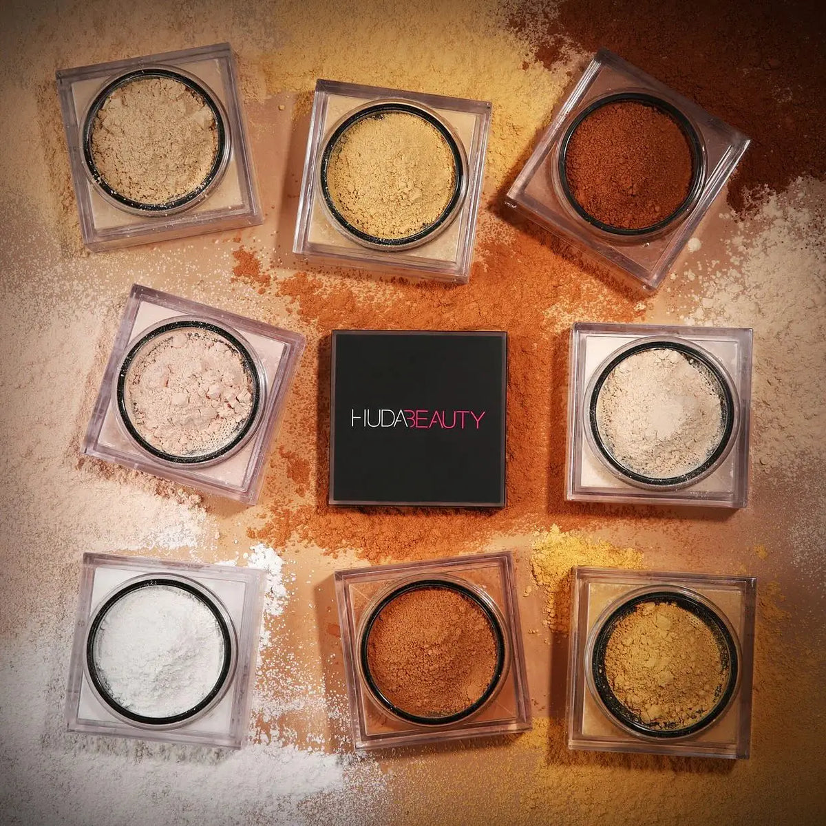 HUDA BEAUTY -Poudre fixatrice délicate longue tenue, contrôle du sébum, maintien de l’hydratation et effet peau lisse sans pores visibles.