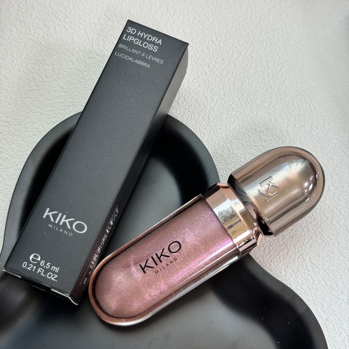 KIKO - Gloss à lèvres liquide 3D effet miroir, nacré et scintillant, hydratant, waterproof, repulpant, brillant et longue tenue sans transfert.