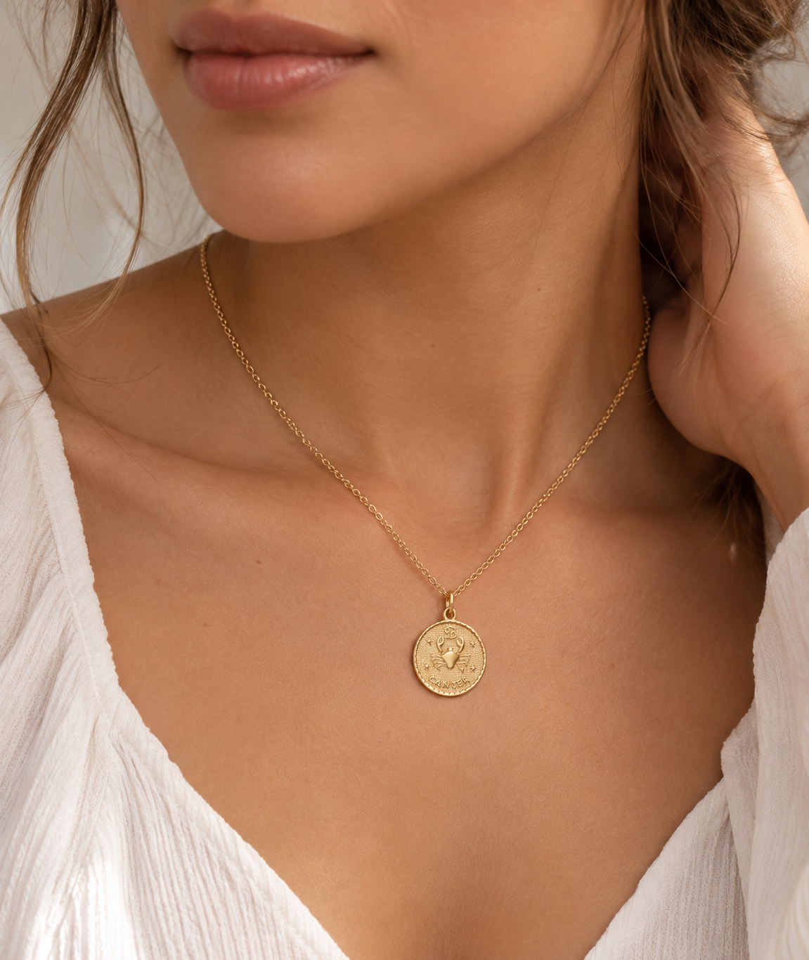 Collier Zodiaque Femme – Médaillon Doré Double Face en Acier Titane